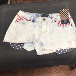 Ci Sono women’s shorts. Size M